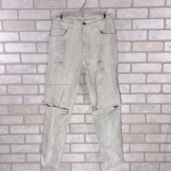 Each X Other Paris Distressed Ripped High Rise Relaxed Fit Jeans Size 26 - Picture 2 of 11